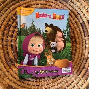 Masha & Bear Busy Book with 10 Figures
